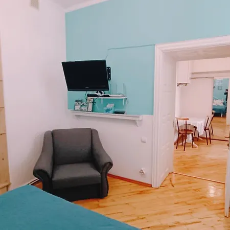 Apartment романтичні біля опери Lviv